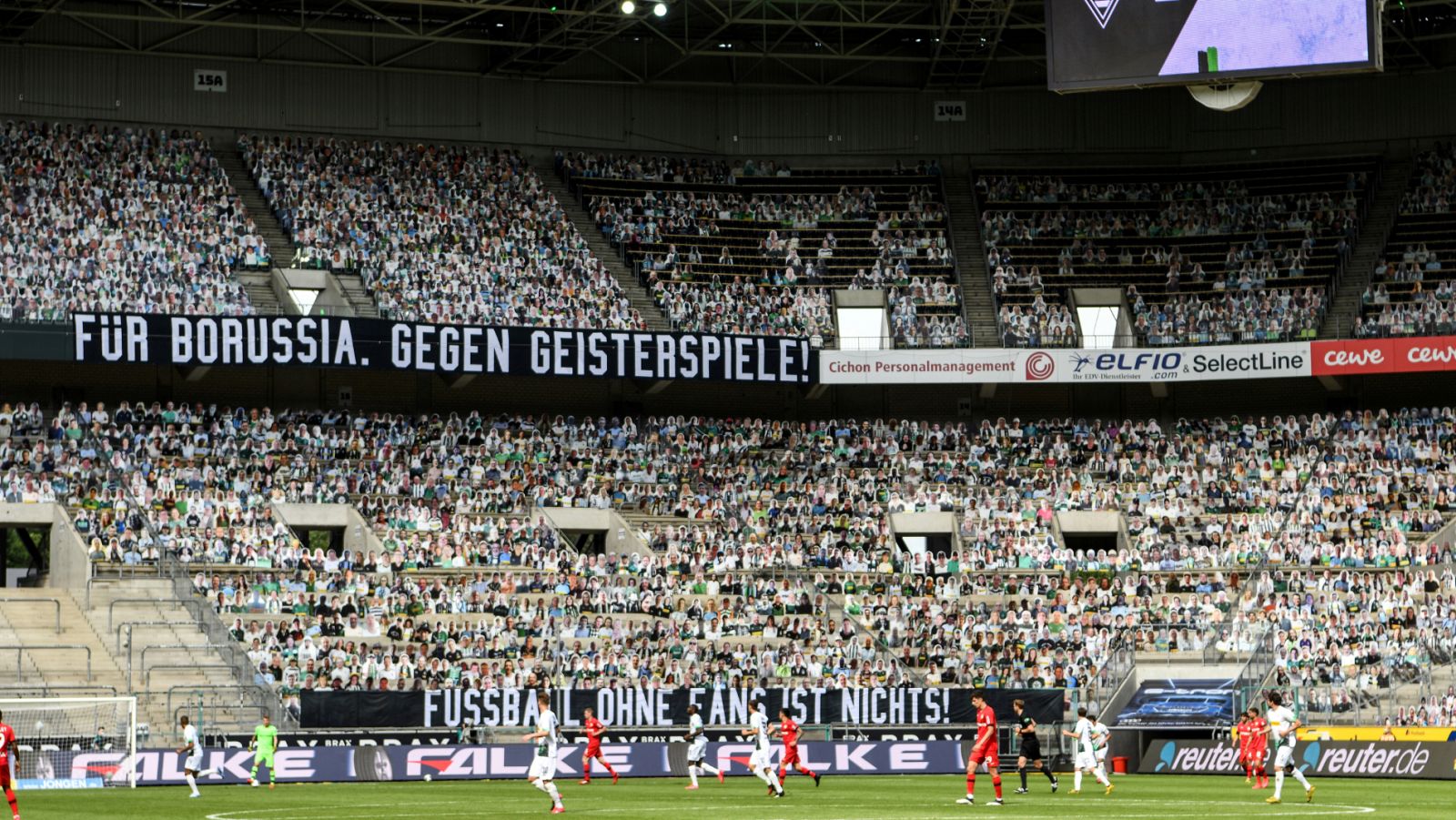 Vídeo: Aficionados de cartón en el estadio del Borussia Moenchengladbach