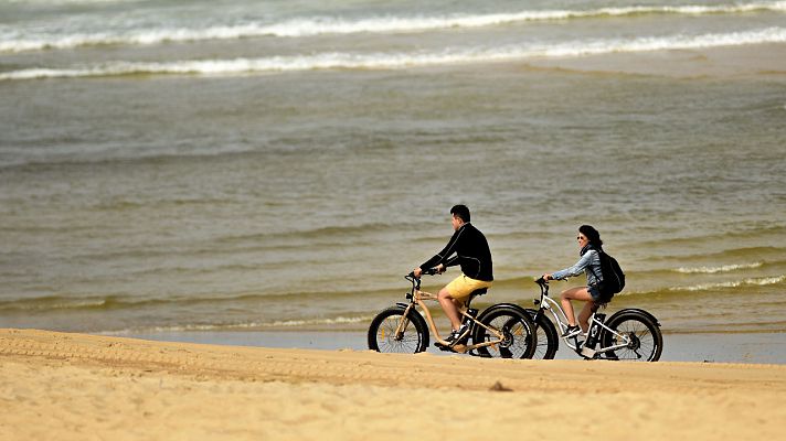 Especial Coronavirus - Francia pide a sus ciudadanos que no planifiquen sus vacaciones fuera del país