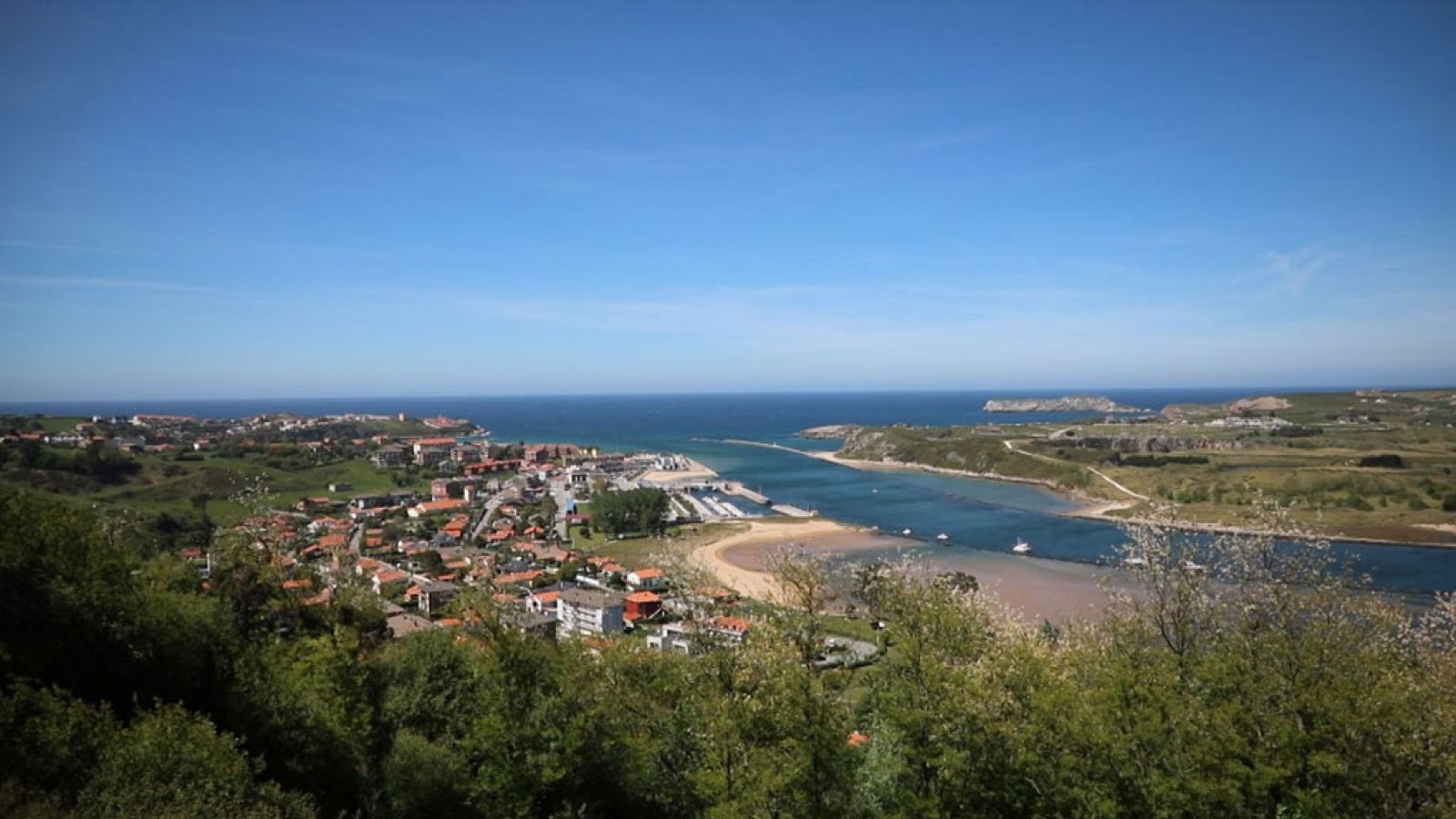 Caminando sobre las olas - Etapa desde Suances a Unquera - ver ahora