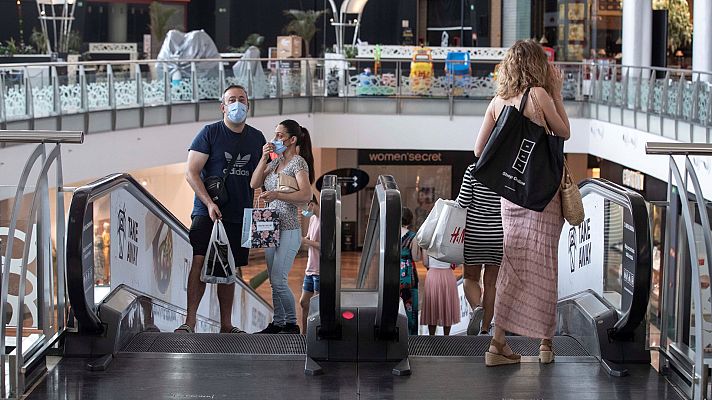 Telediario 1 - Casi 22 millones entran en la Fase 2 este lunes en la que ya se puede entrar en los restaurantes y centros comerciales