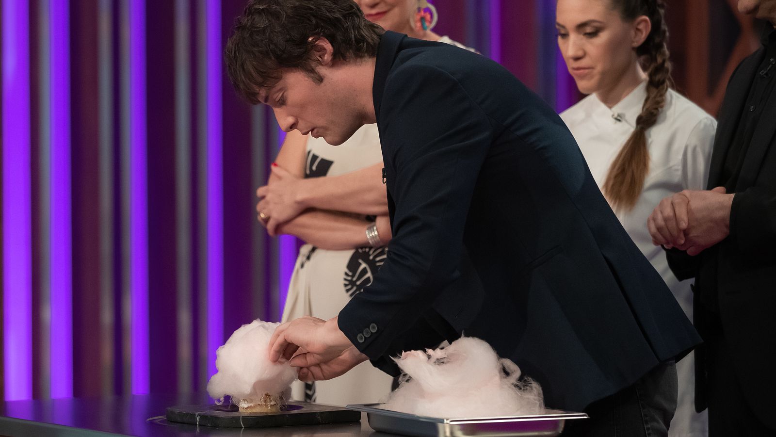 MasterChef 8 - Un dulce "infierno rosa" | Ver