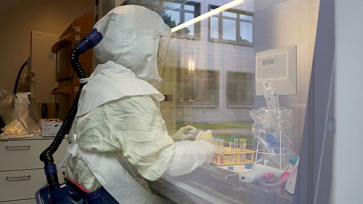 Telediario 1 - Entre el 33 y el 50% de las infecciones de Covid-19 podrían provenir de los "supercontagiadores"