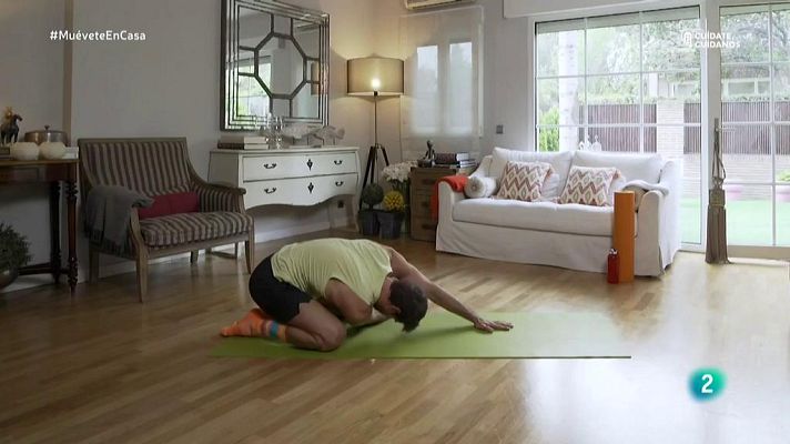 Muévete en casa - Planchas con trabajo de abdomen y gluteos