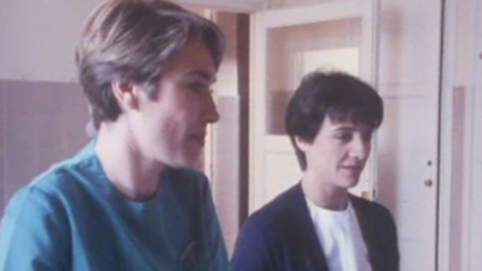 Crónicas urbanas - Y la vida nace en las orillas - Crónicas urbanas | Ver