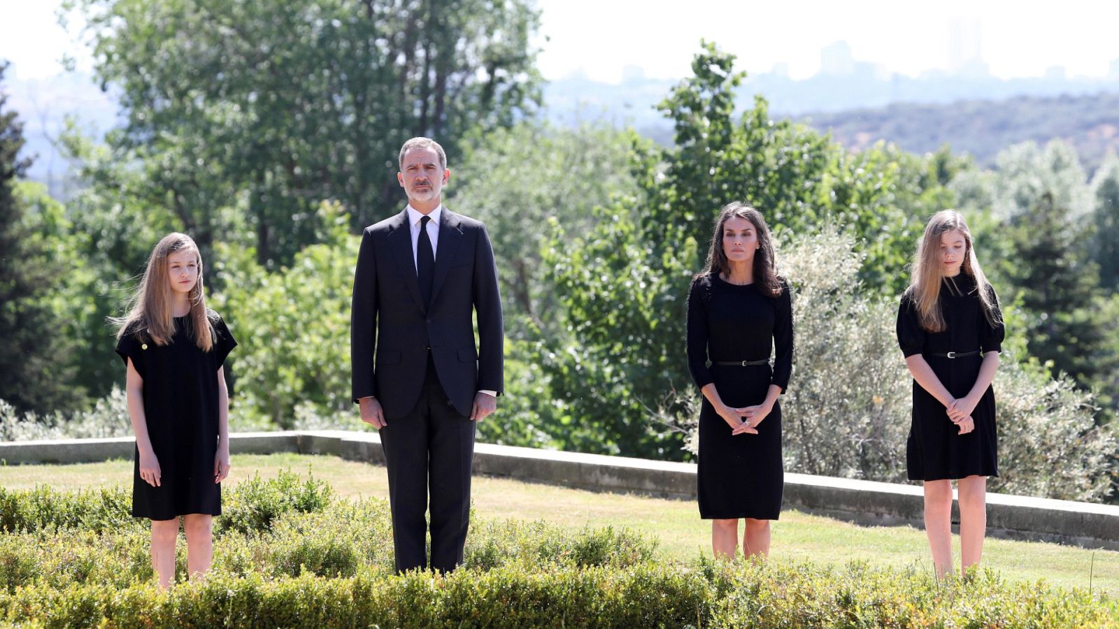 Especial informativo - Minuto de silencio por las víctimas del COVID-19 - 27/05/20 - ver ahora