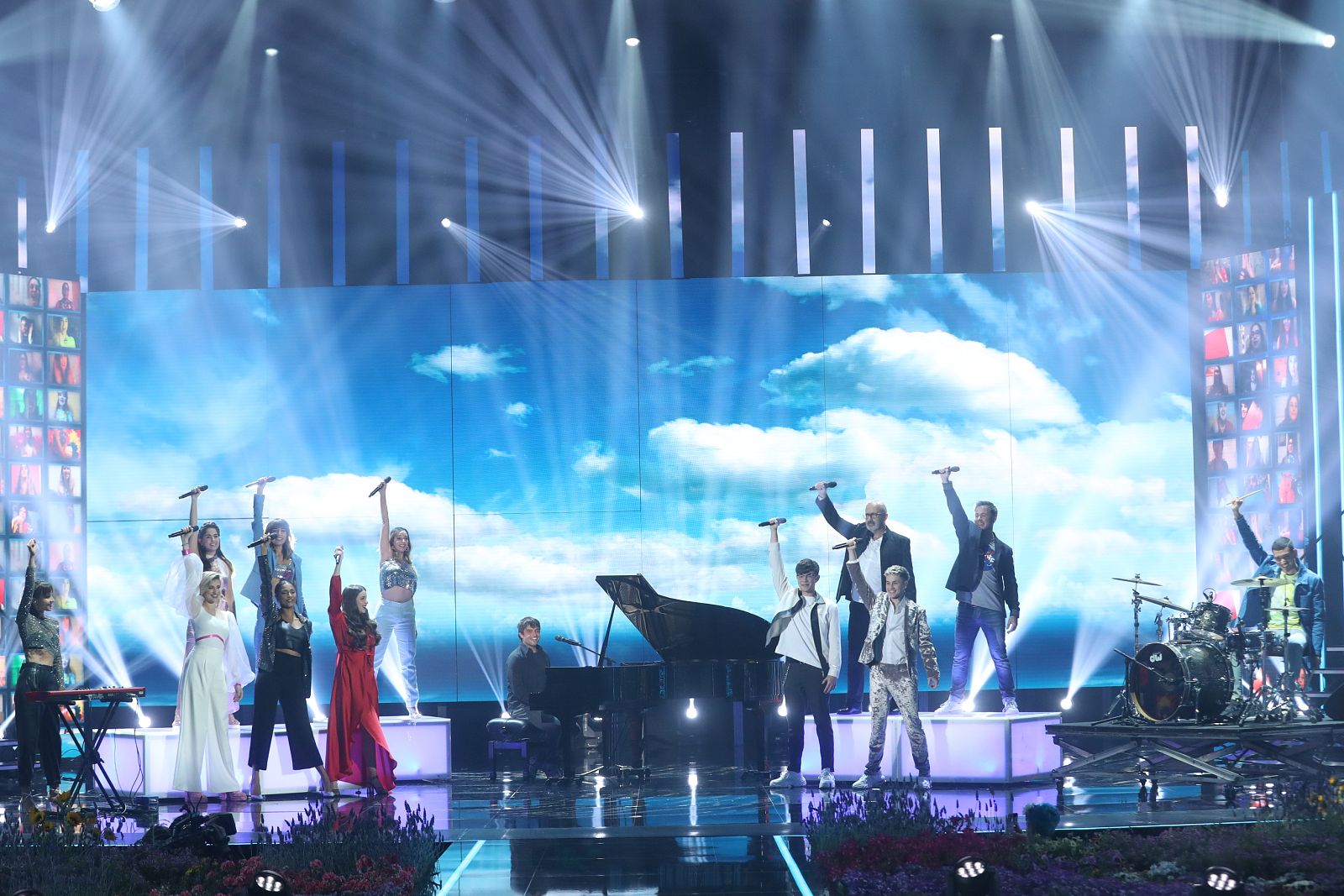 OT 2020 canta "Forever Young", de Alphaville, en la Gala 11 de Operación Triunfo 2020