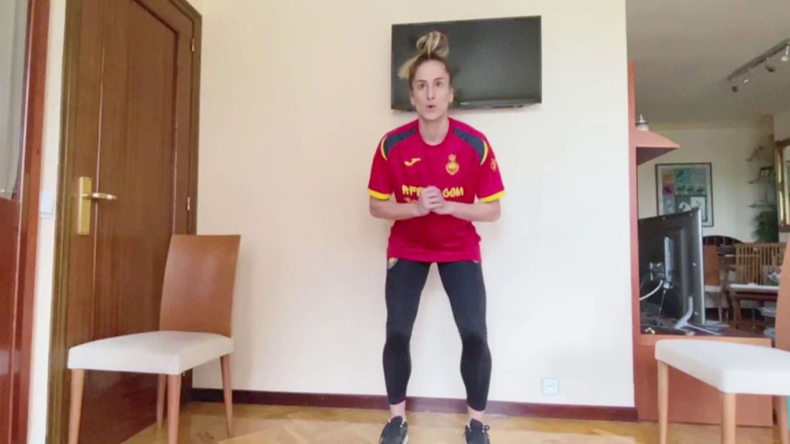 EDUCACIÓN FÍSICA - ¡Nos movemos! con Nerea Pena, balonmano - EduClan 6 a 8 años | Ver