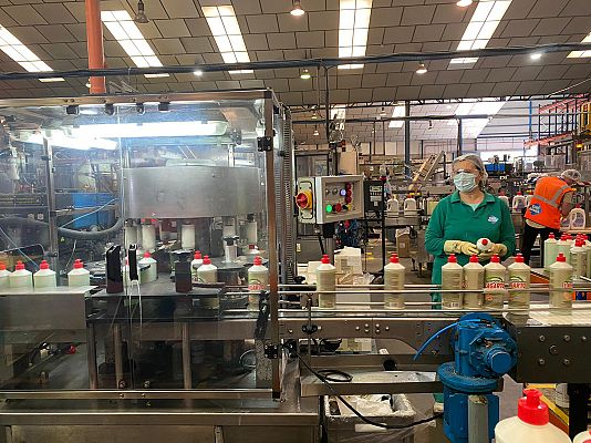 España Directo - Nos adentramos en la fábrica del jabón de toda la vida