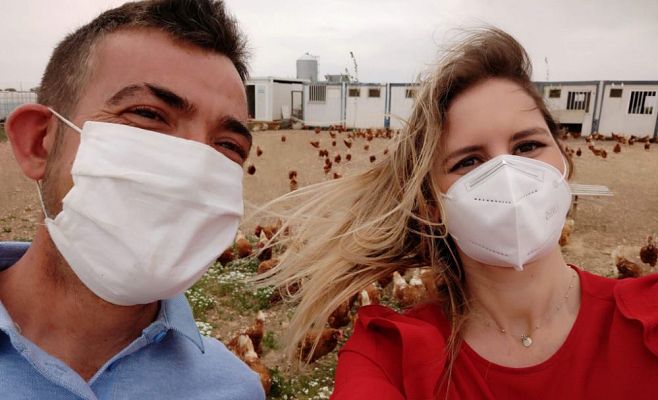 Aquí la Tierra - Huevos rosas y solidarios