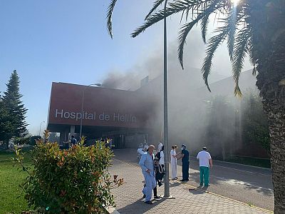 Un incendio en el s�tano del Hospital del Hell�n obliga a desalojar a 150 personas -RTVE.es | Ver