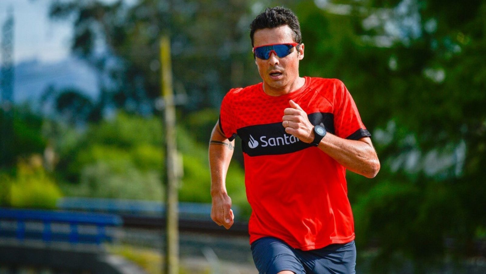 Triatlón | Gómez Noya: "Creo que en un mes podría volver a estar en forma competitiva" - Triatlón | Ver