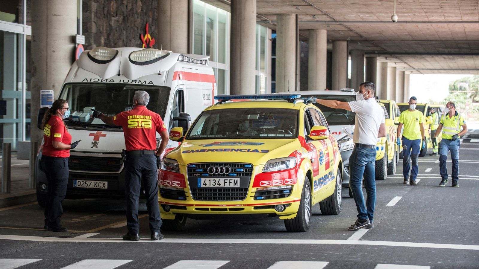 Identifican a un hombre positivo por Covid-19 que se saltó el aislamiento para volar a Lanzarote