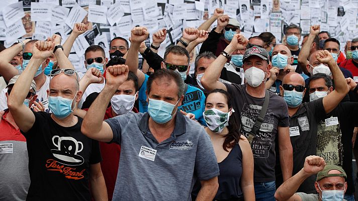 Telediario 1 - El Gobierno busca alternativas al cierre de Nissan, mientras los trabajadores reclaman un lugar en la mesa de negociaciones