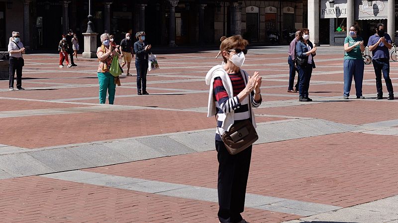 Familias y amigos preparan homenajes a las víctimas que se fueron sin despedida