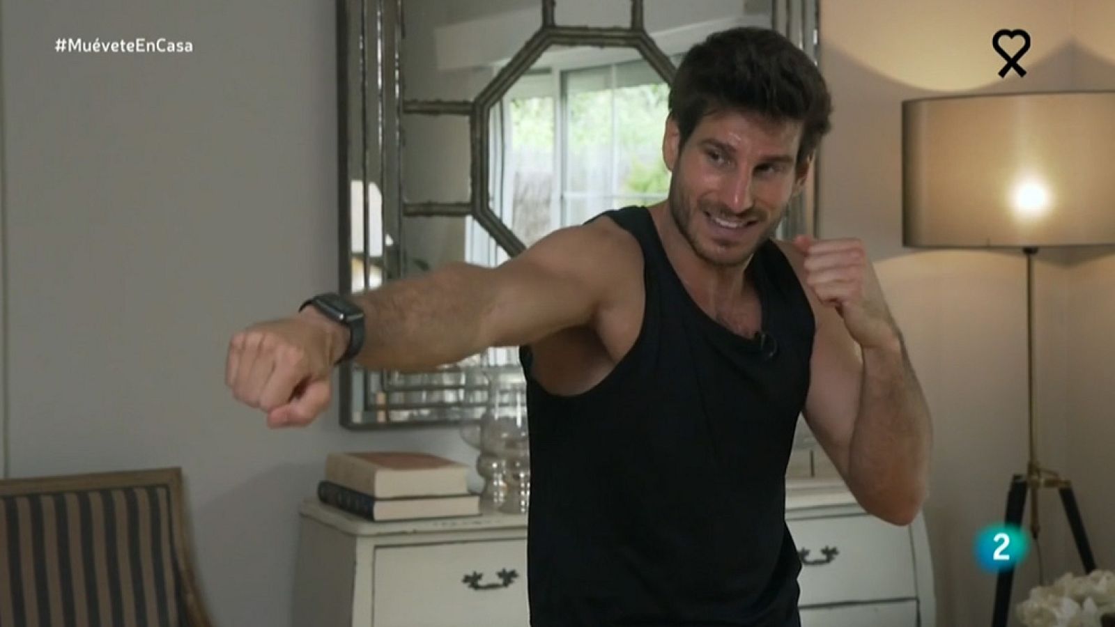 Muévete en casa - Combo de combate y abdomen - Muévete en casa | Ver