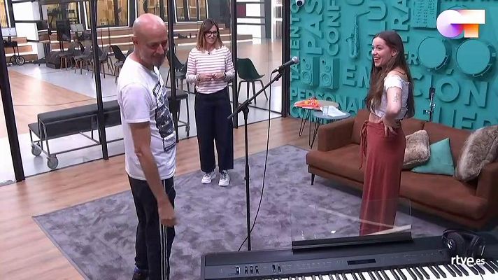 OT 2020 - Guille Milkyway se encuentra con Eva para ensayar su canción