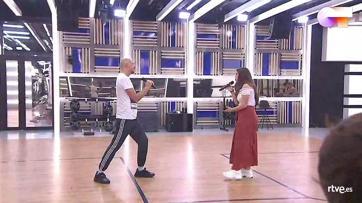 OT 2020 - Eva y La Casa Azul cantan "El momento" 2o pase de micros