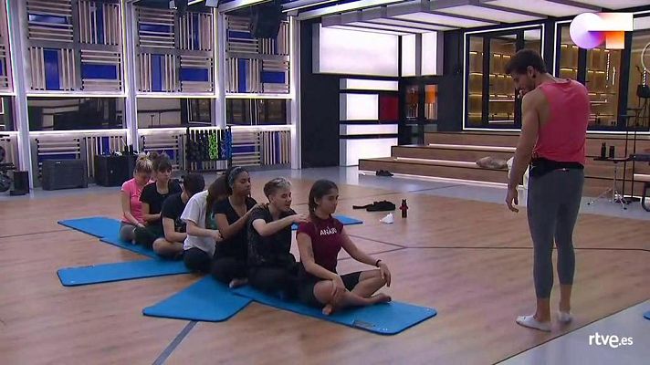 OT 2020 - Clase de estiramientos y masajes con Cesc Escolà