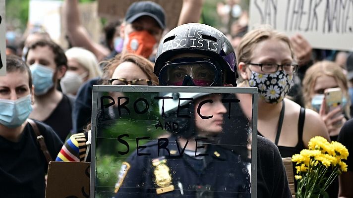 Telediario 1 - Biden critica la respuesta de Trump a las protestas