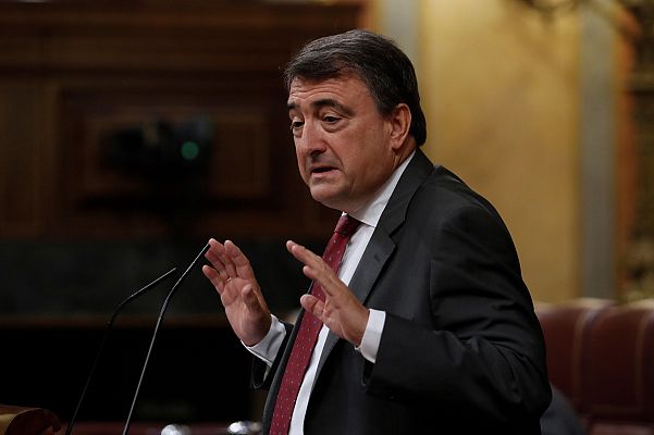 Especiales informativos - Aitor Esteban pide al Gobierno que permita la movilidad en territorios limítrofes en Fase 3