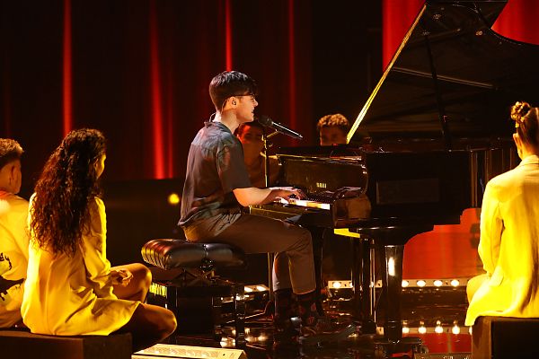 OT 2020 - Flavio canta "Vi" en la Gala 12