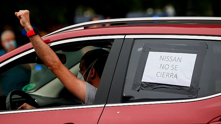 Telediario 1 - Cientos de coches colapsan la Diagonal de Barcelona en nuevas protestas por el cierre de las fábricas Nissan