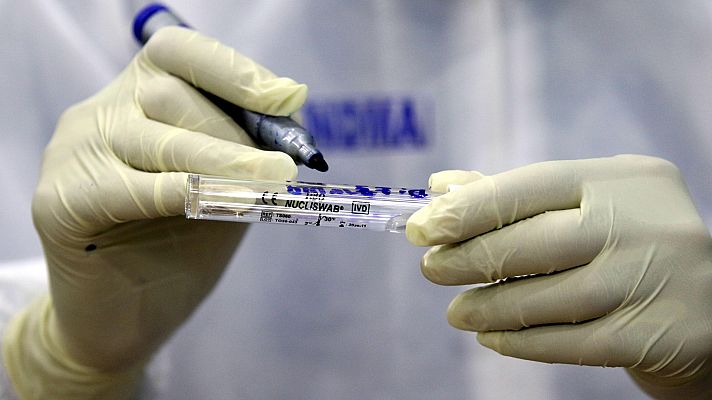 Telediario 1 - Pacientes con síntomas persistentes de Covid-19 se organizan para pedir ayuda