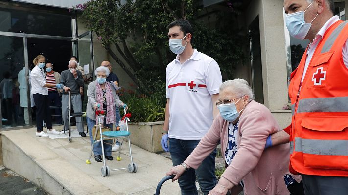 Especiales informativos - Sánchez pide "un examen de conciencia sobre las residencias"