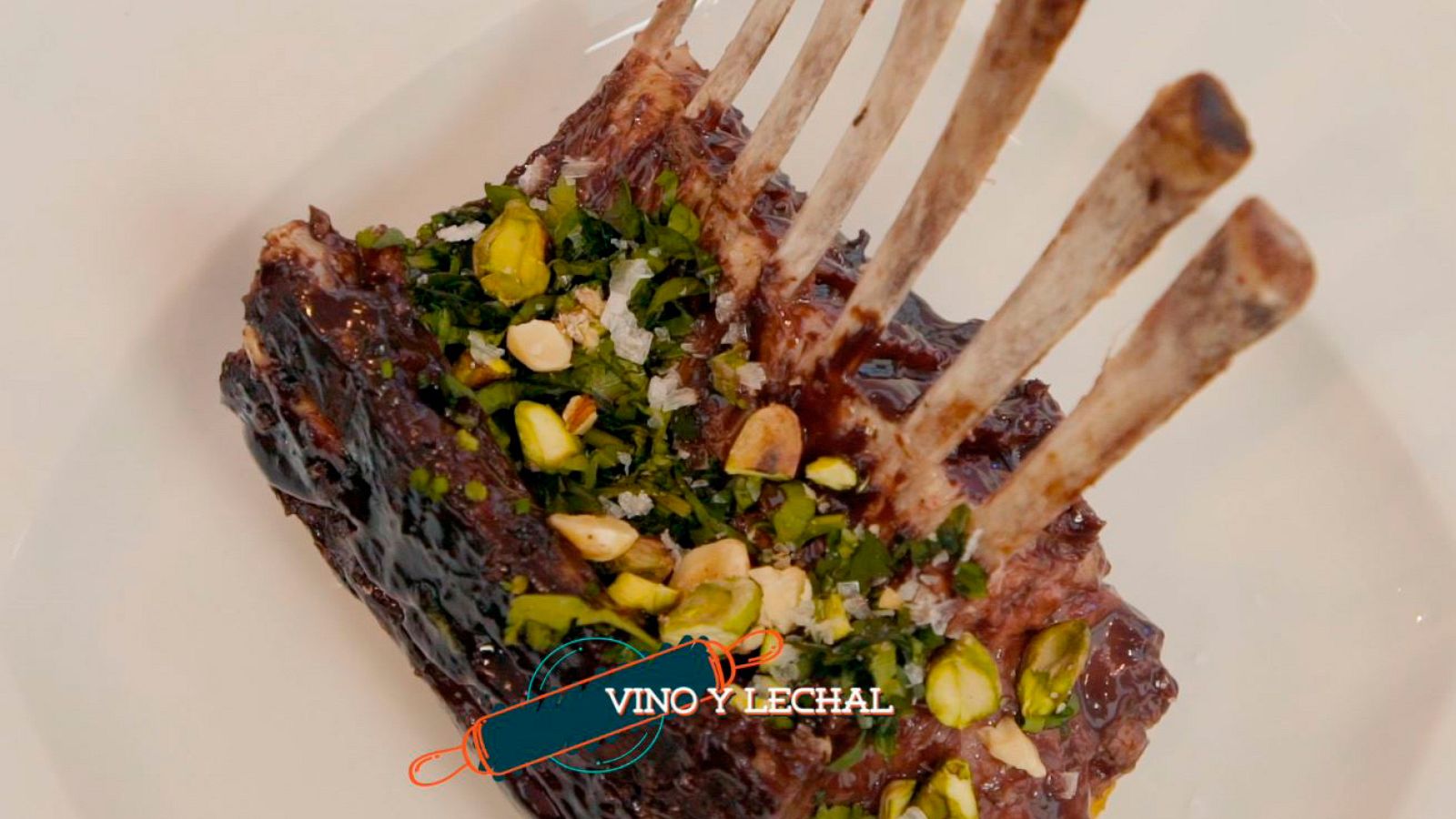 Las rutas d'Ambrosio - Receta de 'Vino y lechal'