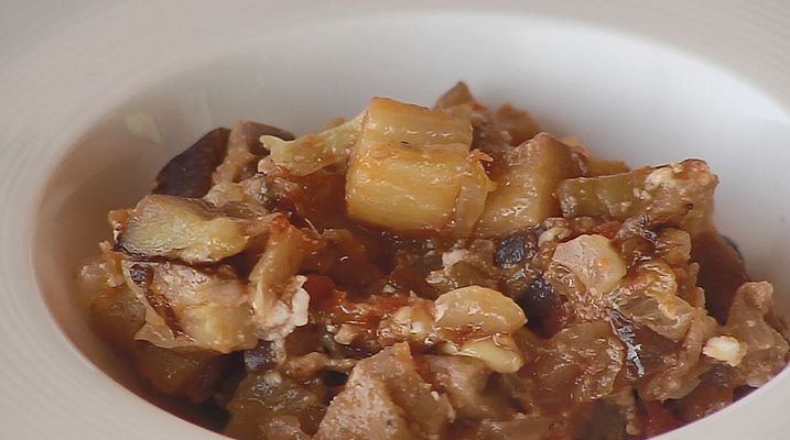 RTVE Cocina - Pisto de berenjenas en la huerta de Almería