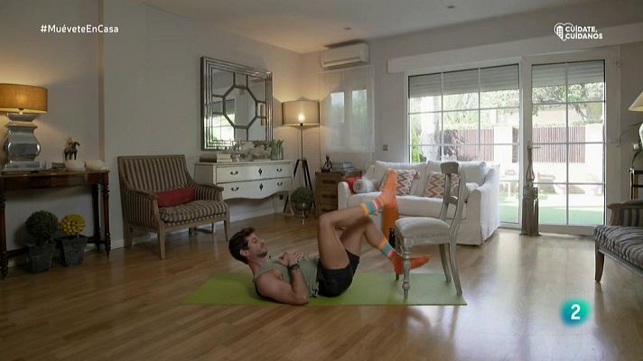 Muévete en casa - Ejercicios de shoulder bridge o extensión y flexión de piern
