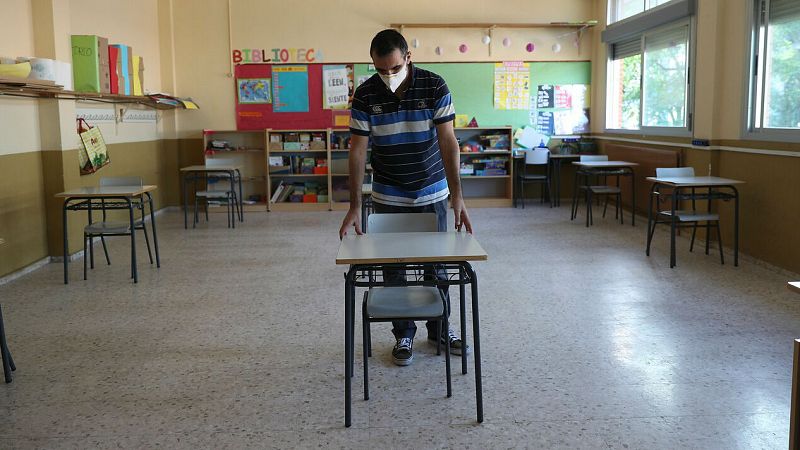Sanidad asegura que la vuelta a los colegios en septiembre deberá prepararse "con mucha precaución"