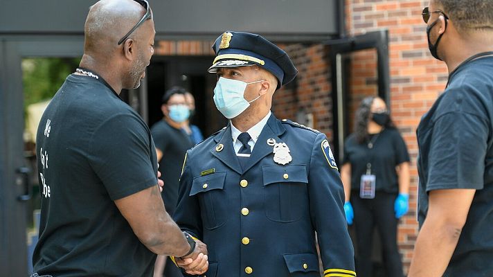 La tarde en 24h - El jefe de policía de Mineápolis anuncia sus planes de reforma del departamento