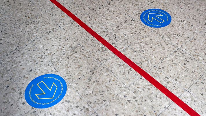 Telediario 1 - Dos centros educativos en Mataró cierran de forma preventiva por sospecha de casos de Covid-19