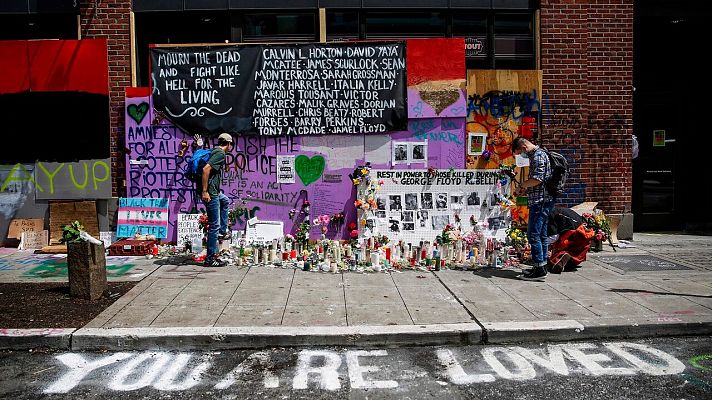 Telediario 1 - La policía se retira de un barrio de Seattle