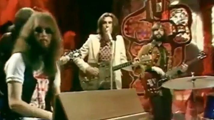 Telediario 1 - "Lola" de la legendaria banda británica The Kinks cumple 50 años