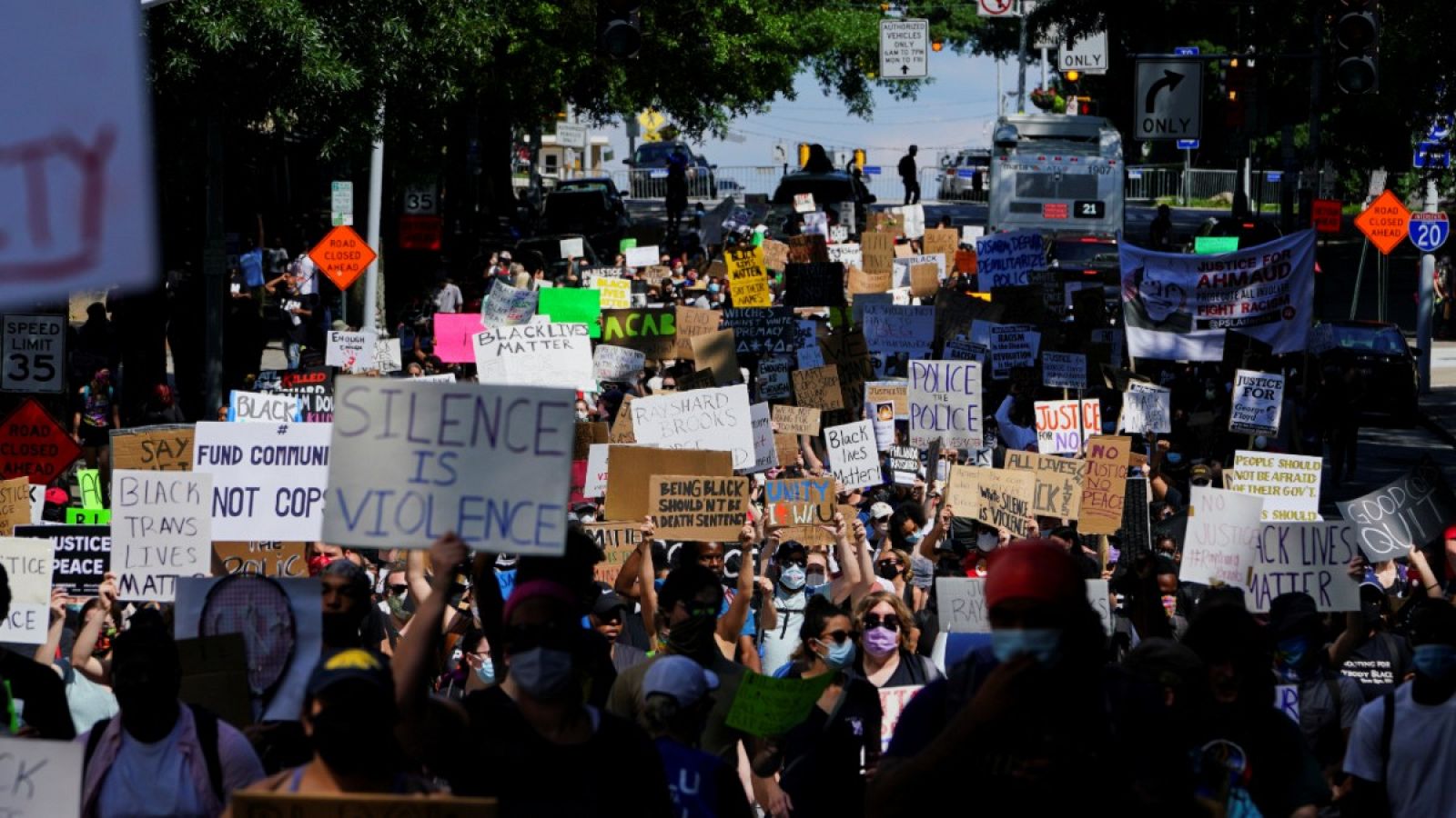 La muerte de un afroamericano a manos de un policía en Atlanta aviva las protestas en Estados Unidos
