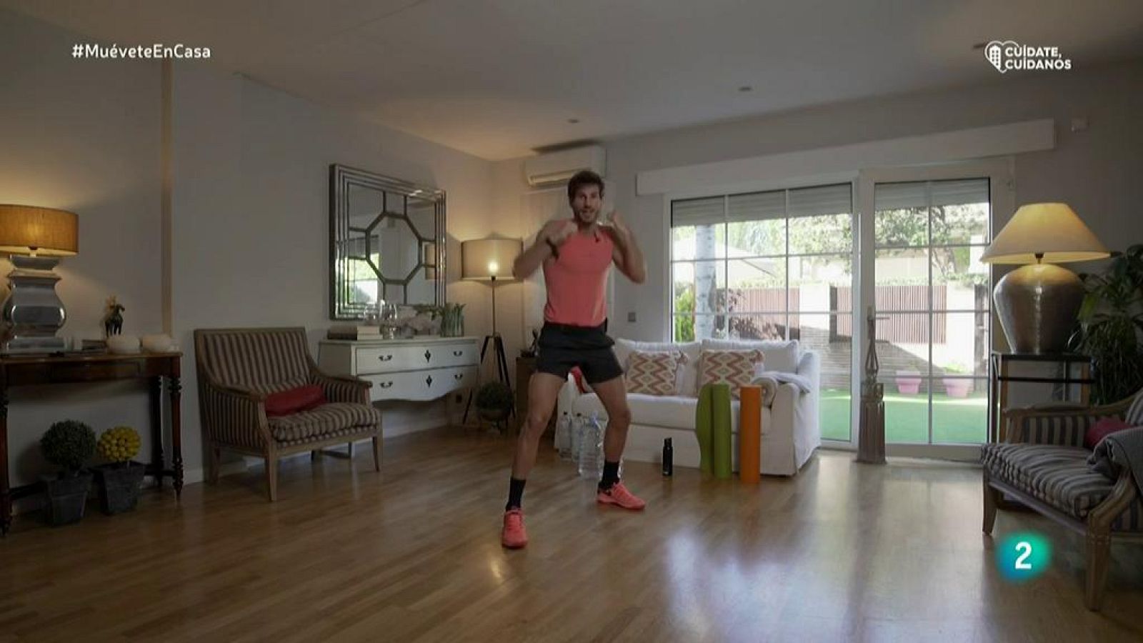 Muévete en casa - Calentamiento con boxeo