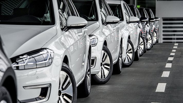 Especiales informativos - El plan del automóvil estará dotado con 3.750 millones de euros