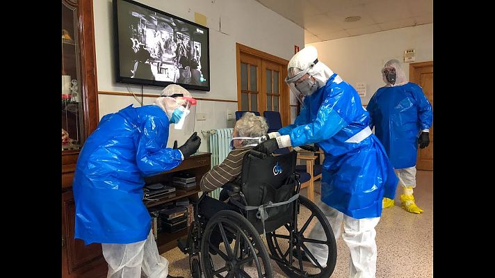 Telediario 1 - El fotoperiodista Gervasio Sánchez se une a la campaña 'No estarás solo', que reune fondos para luchar contra el Covid-19