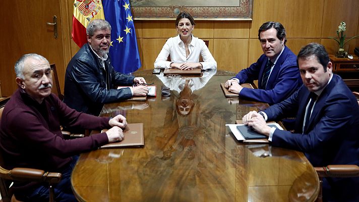 Telediario 1 - Sin acuerdo en la prórroga de los ERTE: el Gobierno apuesta por septiembre y los agentes sociales por diciembre