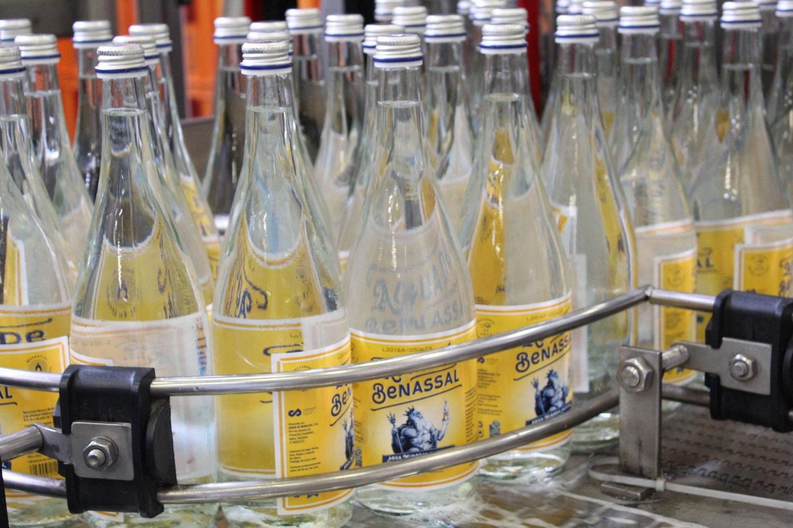 Agua de Benassal considerada la mejor del mundo - España Directo | Ver