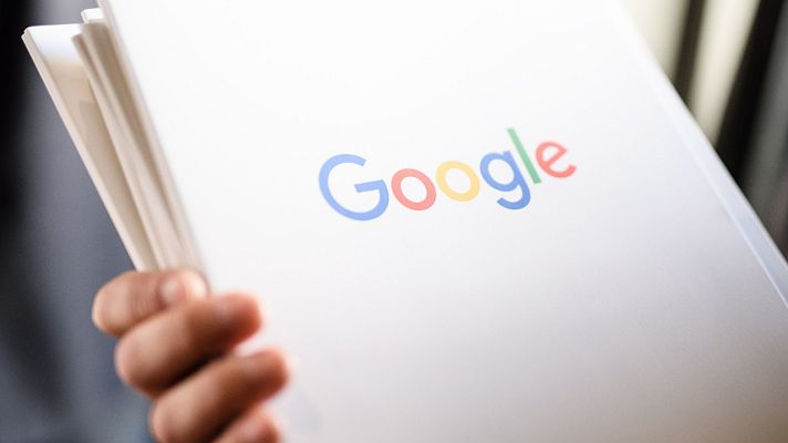 Telediario 1 - La UE seguirá adelante con la 'tasa Google' a pesar de las amenzas de sanción por parte de EE.UU.
