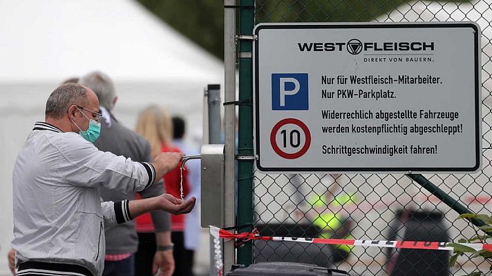 Telediario 1 - Un centenar de casos de Covid-19 en un edificio de viviendas se suma a los más de 600 del matadero Tonnies