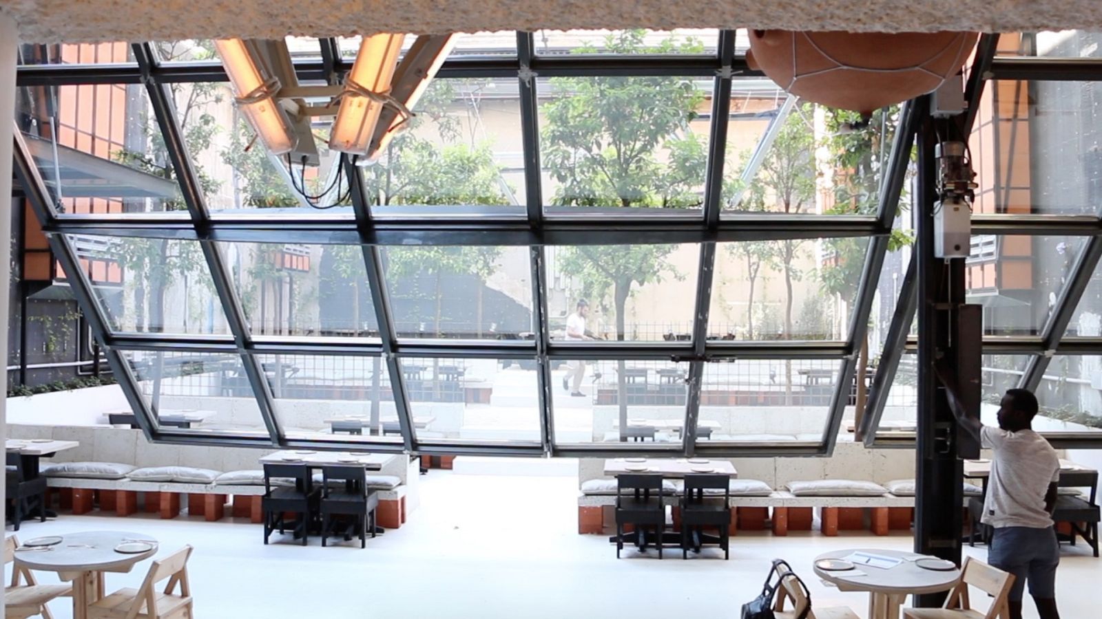 Cámara Abierta 2.0 - Pancho Cassis, Mo de Movimiento, Desde mi ventana..., y el podcast - ver ahora