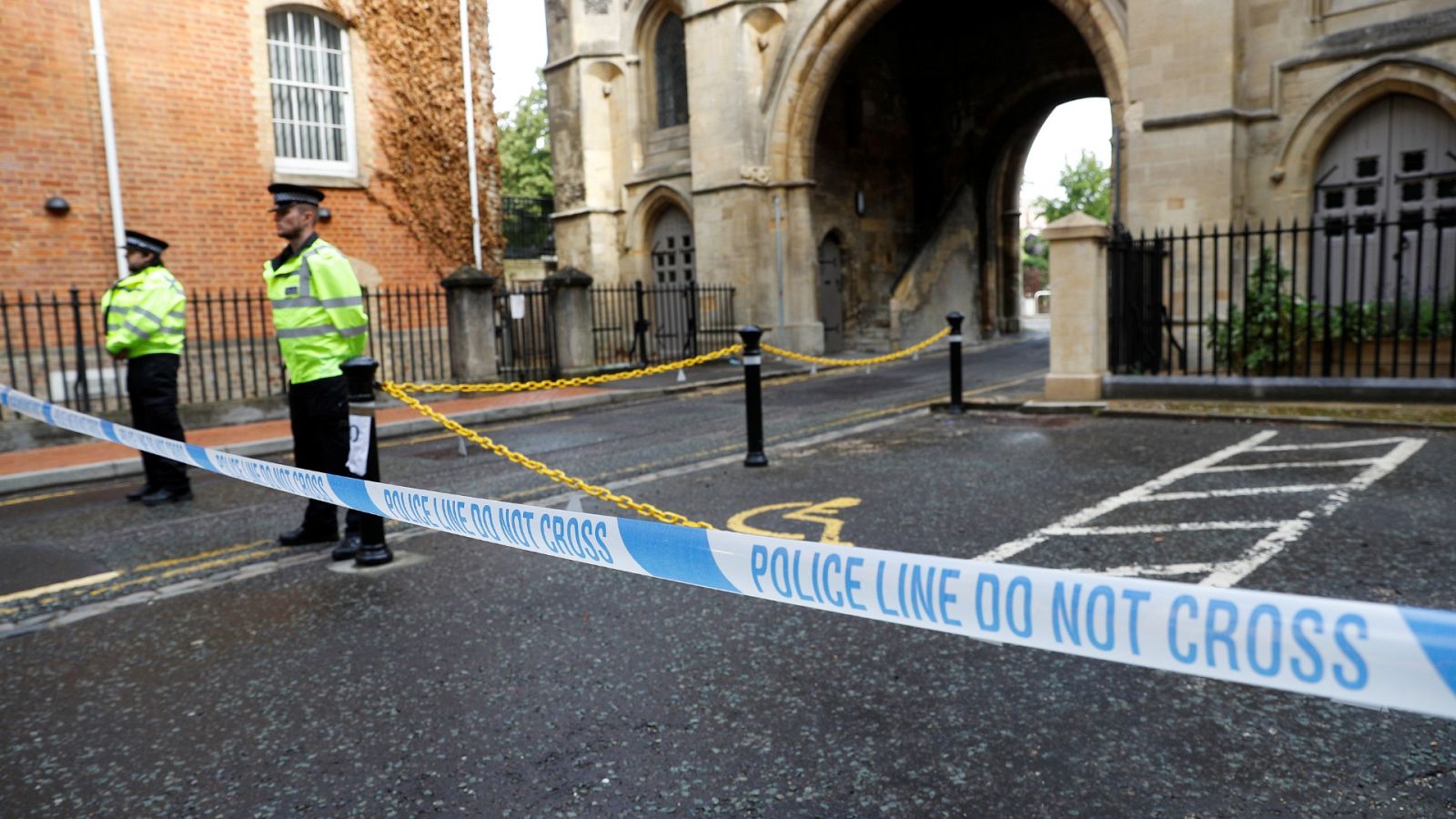 La Policía confirma que el apuñalamiento en Reading que dejó tres muertos fue un ataque terrorista