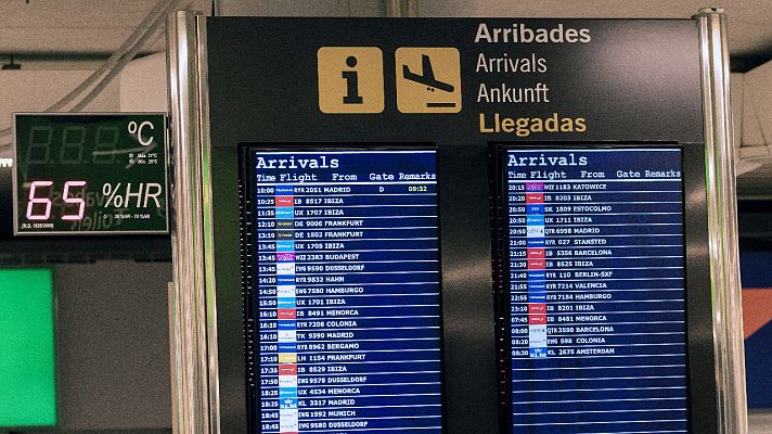Telediario 1 - Vuelve la actividad a los aeropuertos con el fin del estado de alarma y la apertura Schengen