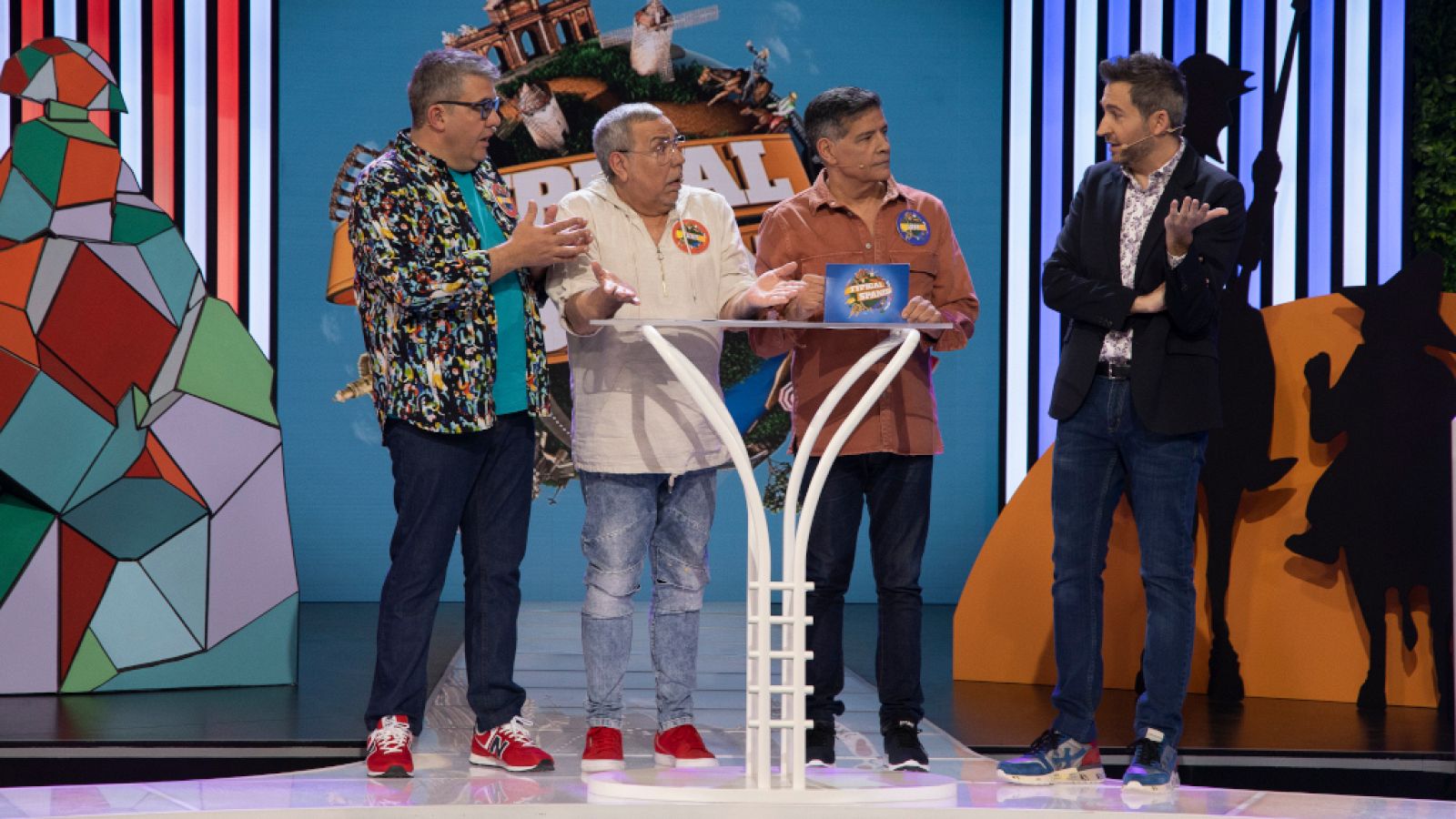 Los Chunguitos "le quitan" el puesto de presentador a Frank | Ver