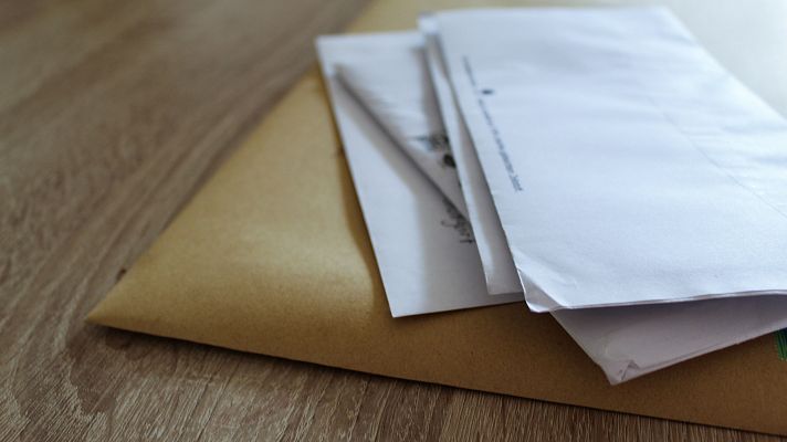 Telediario 1 - El voto por correo se renueva para 'esquivar' el coronavirus