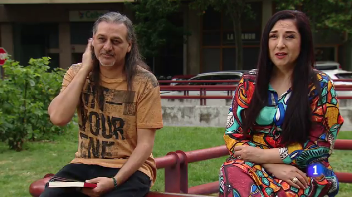 Telediario 1 - Camela nos presenta su nuevo trabajo: 'Su locura, mi placer'